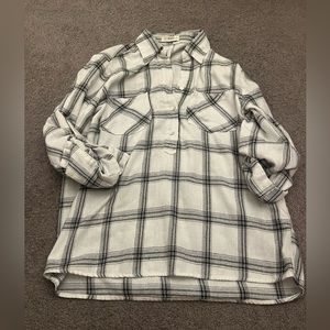 Black and white half button up shirt. Small.